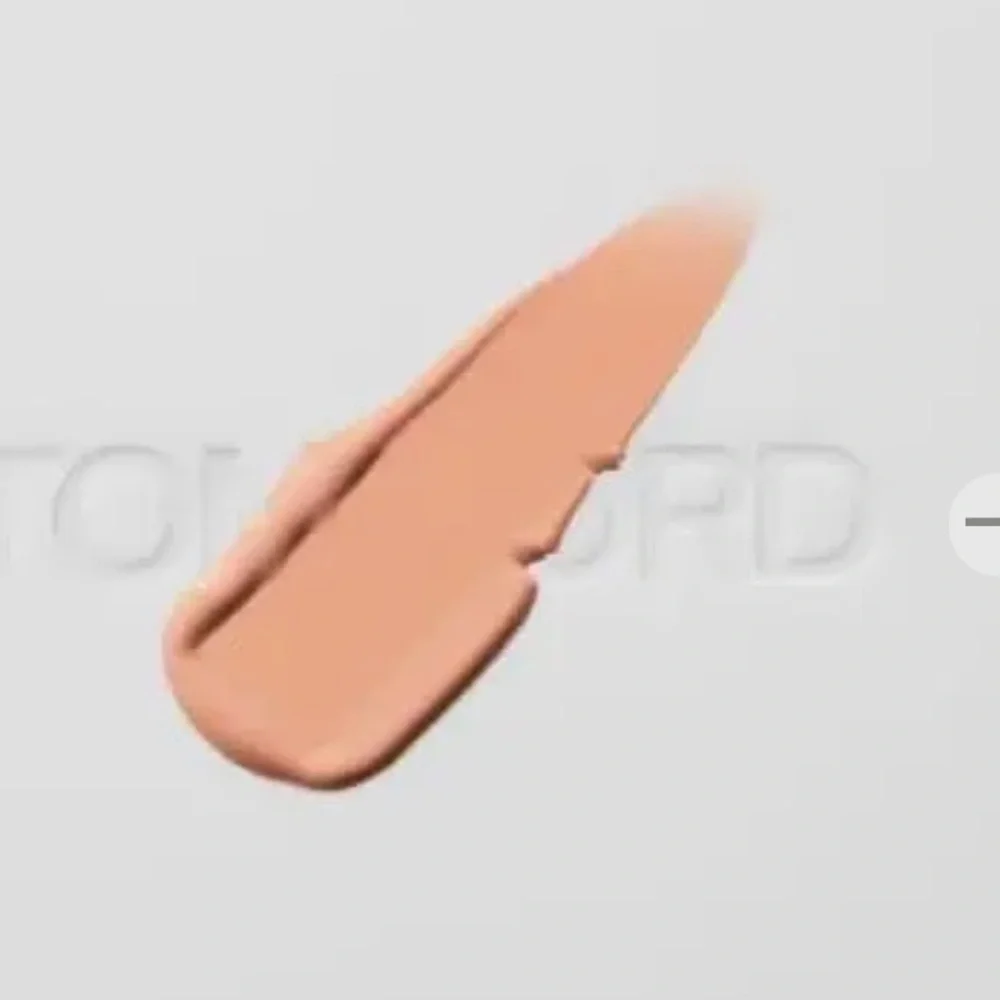 Tom Ford Radiance Enhancer in Shade Medium